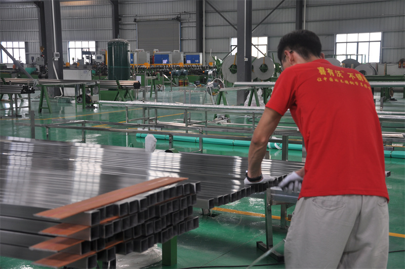 不銹鋼裝飾管和不銹鋼制品管的區別